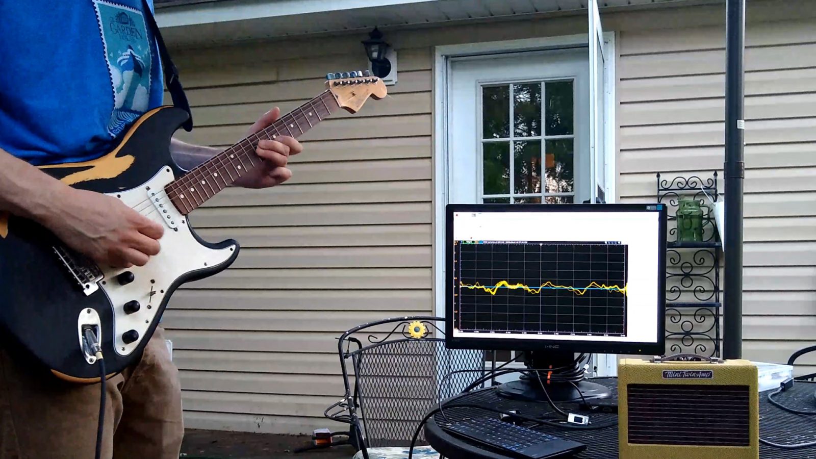 Video: Oscilloscope, Guitars, and Projector